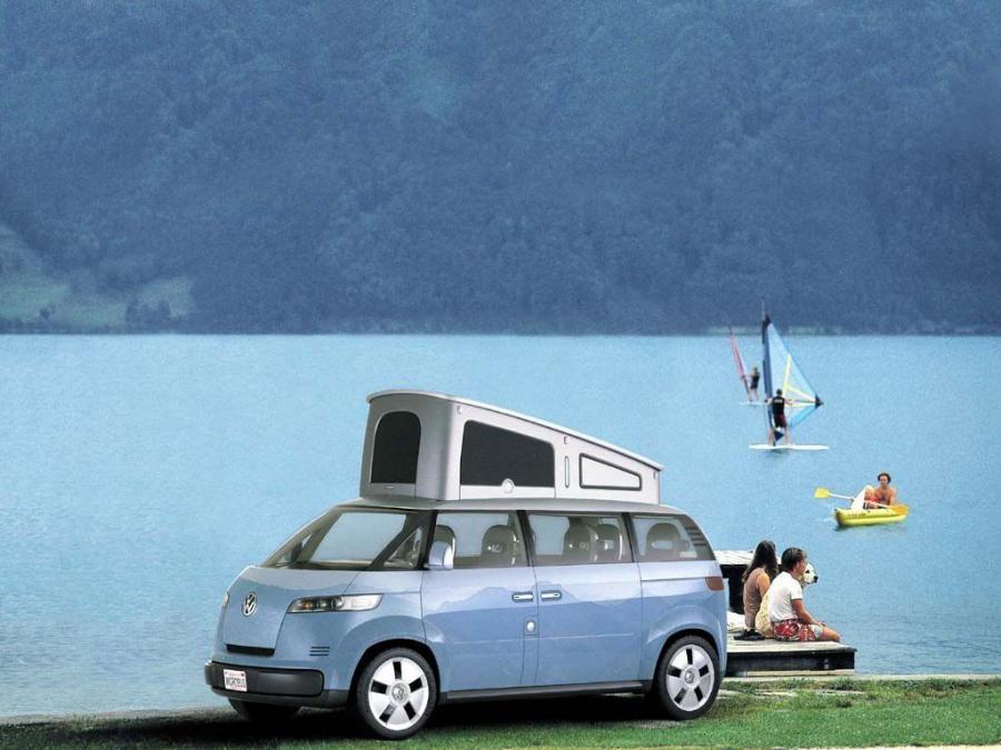  Volkswagen Microbus Concept 2001 года  (фото 6 из 12)